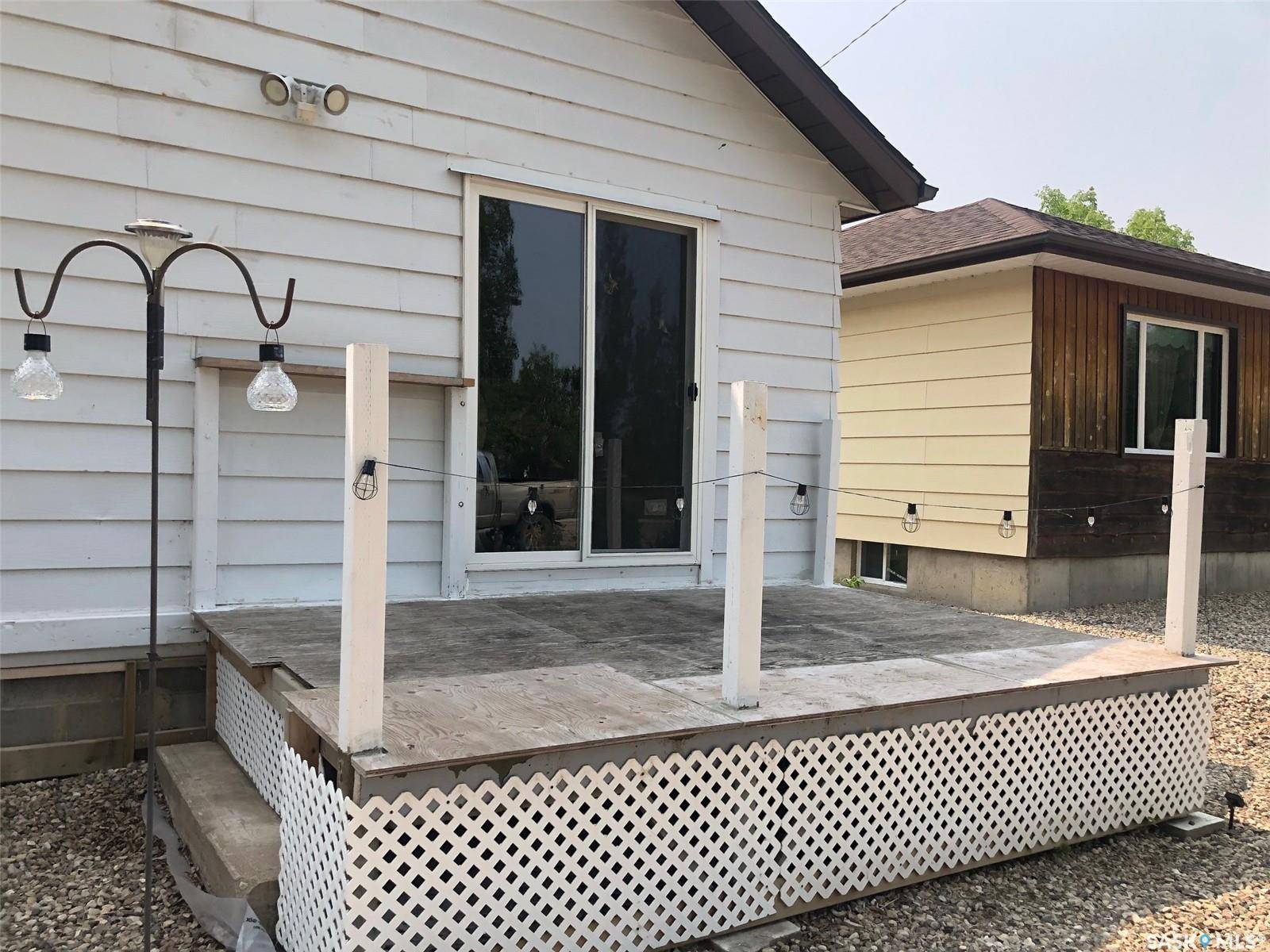 Canora, SK S0A 0L0,210 Roslyn AVENUE