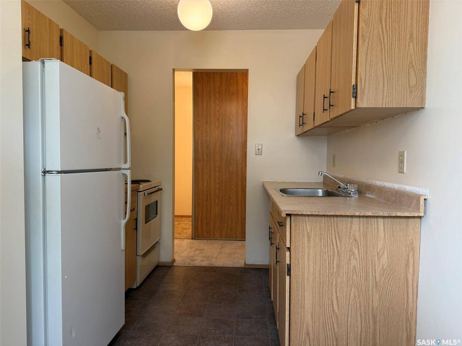 Moose Jaw, SK S6J 1G6,67 Wood Lily DRIVE #416