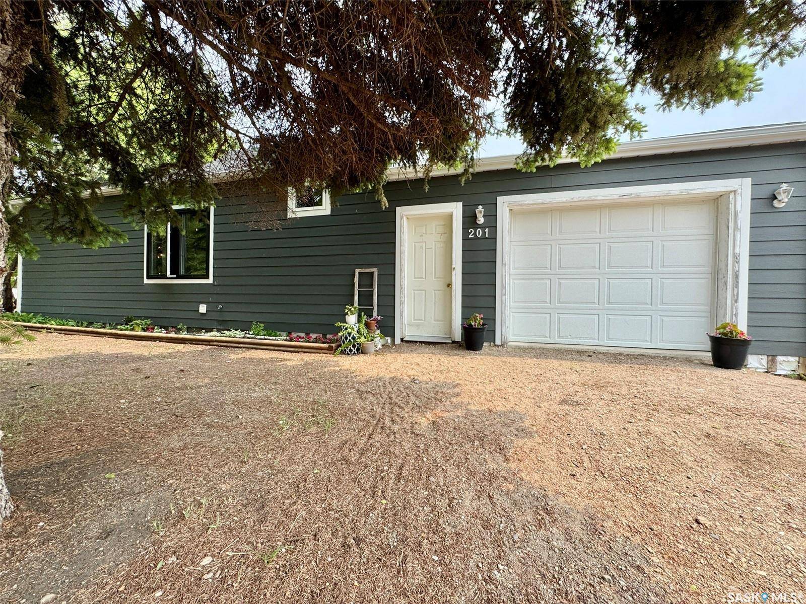 201 Arundel AVENUE S, Bredenbury, SK S0A 0H0