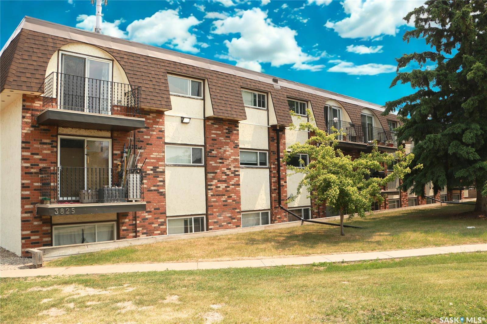 3825 Luther PLACE #24, Saskatoon, SK S7H 4B1