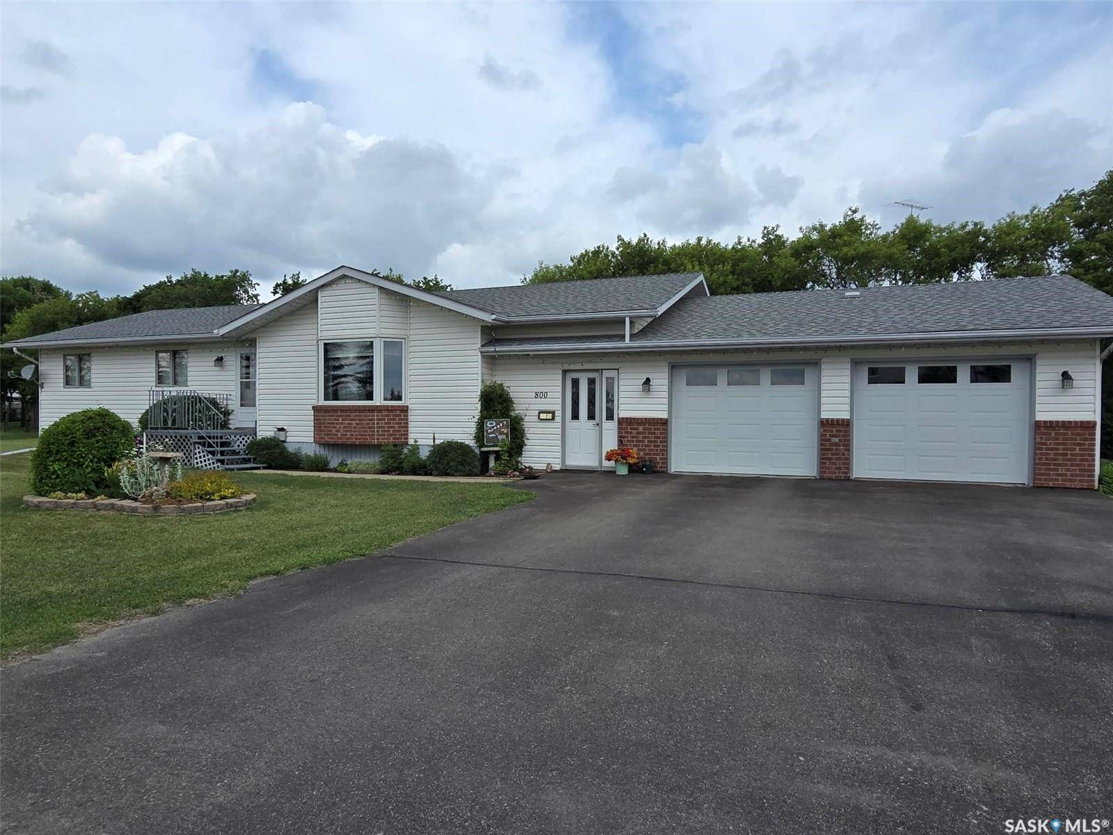 800 Black AVENUE, Grenfell, SK S0G 2B0