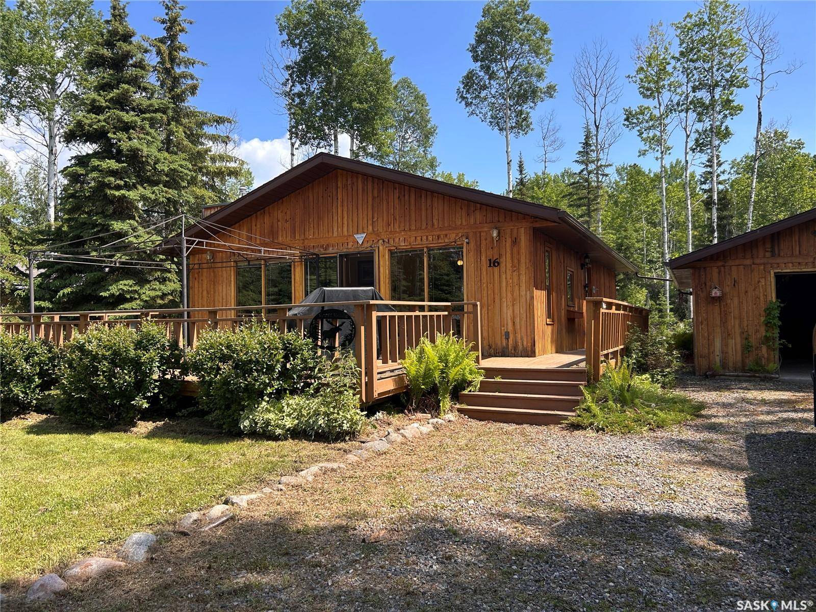 16 Chamberlain CRESCENT, Candle Lake, SK S0J 3E0