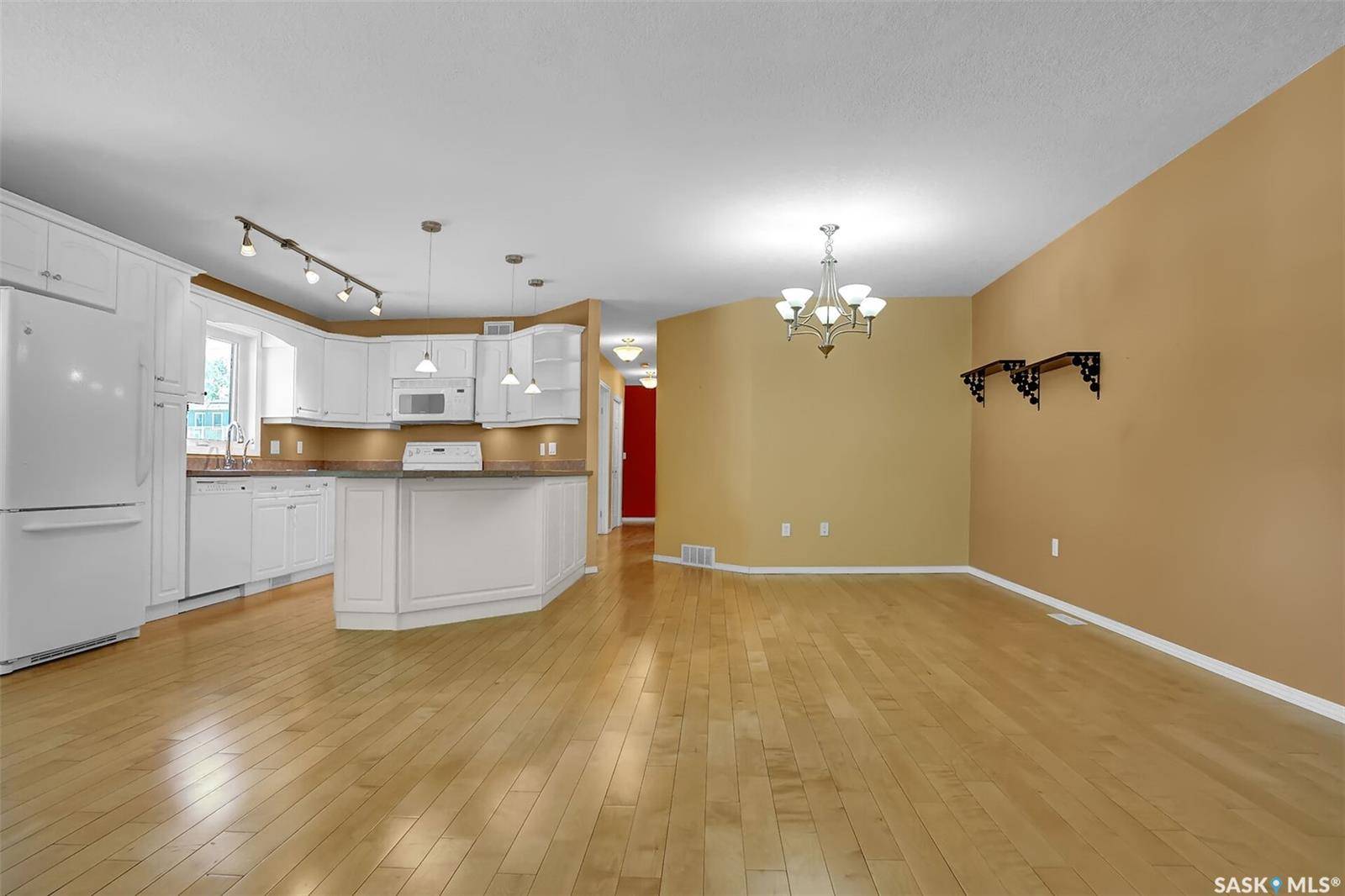 Regina, SK S4N 2Z9,2701 McDonald STREET