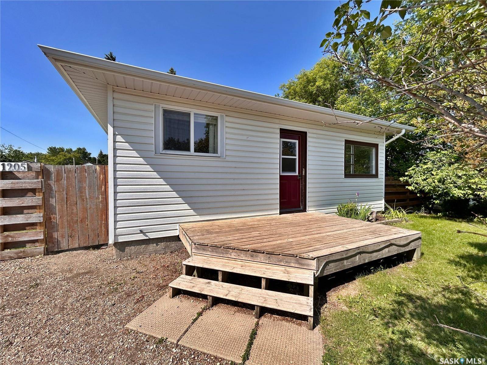 1205 Broadway AVENUE, Moosomin, SK S0G 3N0
