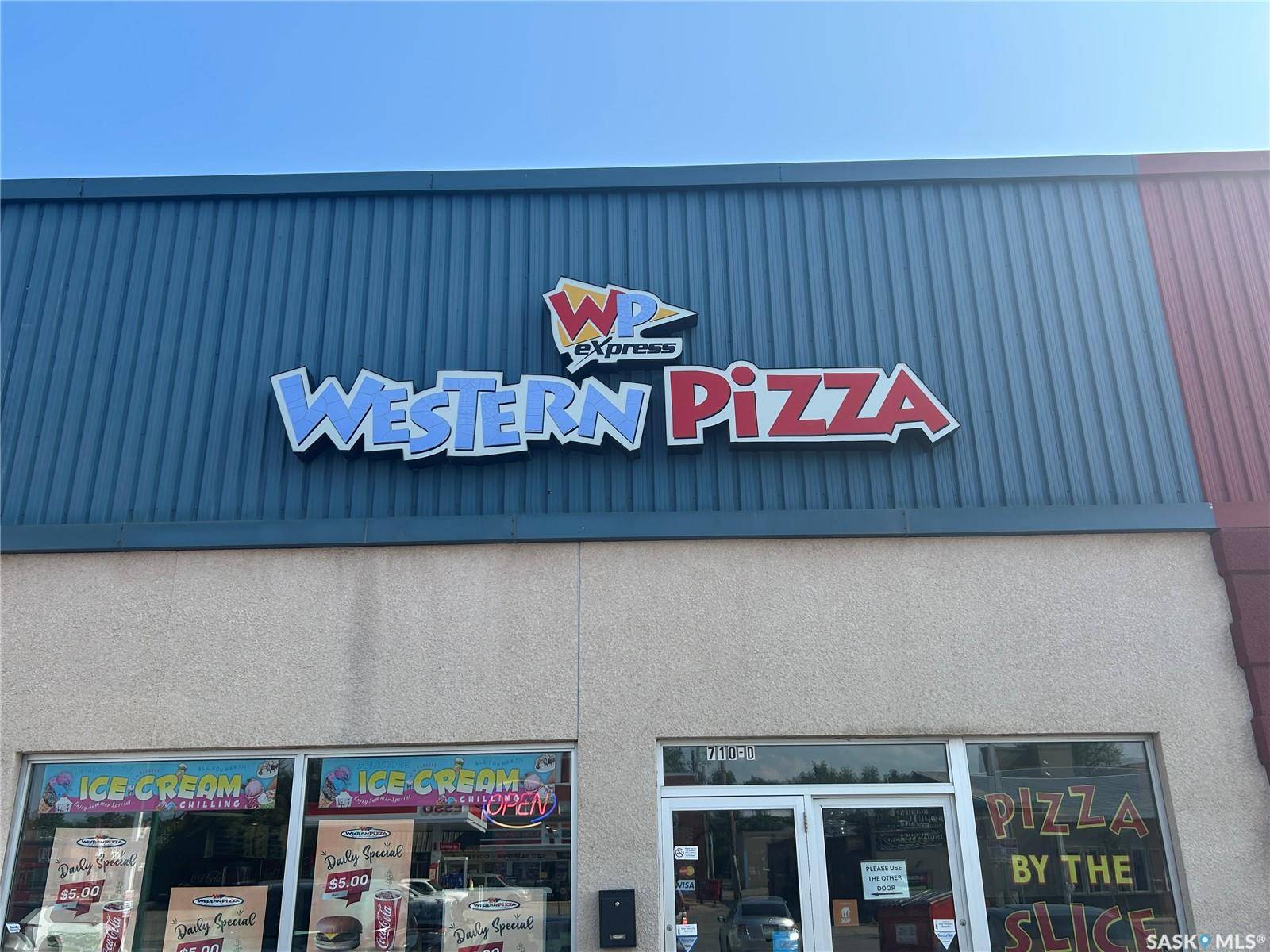 708 Main STREET N, Moose Jaw, SK S6H 2G1