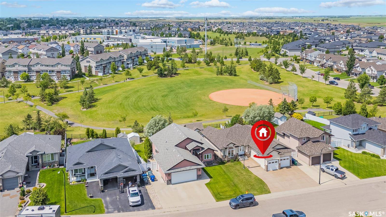 Saskatoon, SK S7R 0A3,122 Allwood CRESCENT