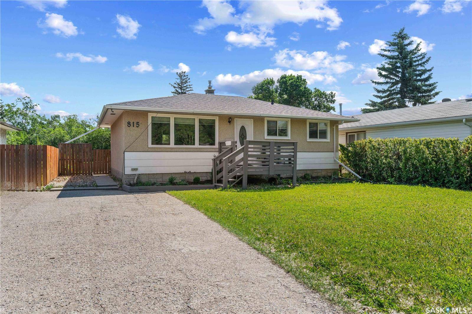 Regina, SK S4R 6C7,815 Broad STREET N