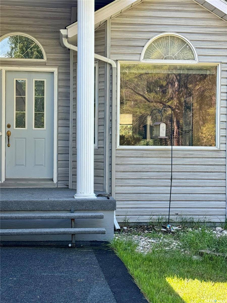 Hudson Bay, SK S0E 0Y0,1105 Halpin PLACE