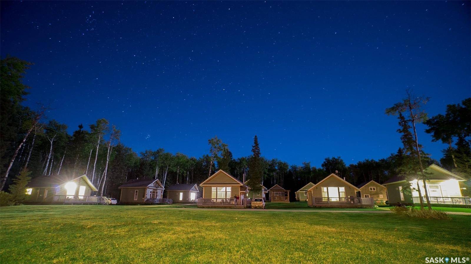 1 Lakeview DRIVE, Prince Albert National Park, SK S0J 2Y0
