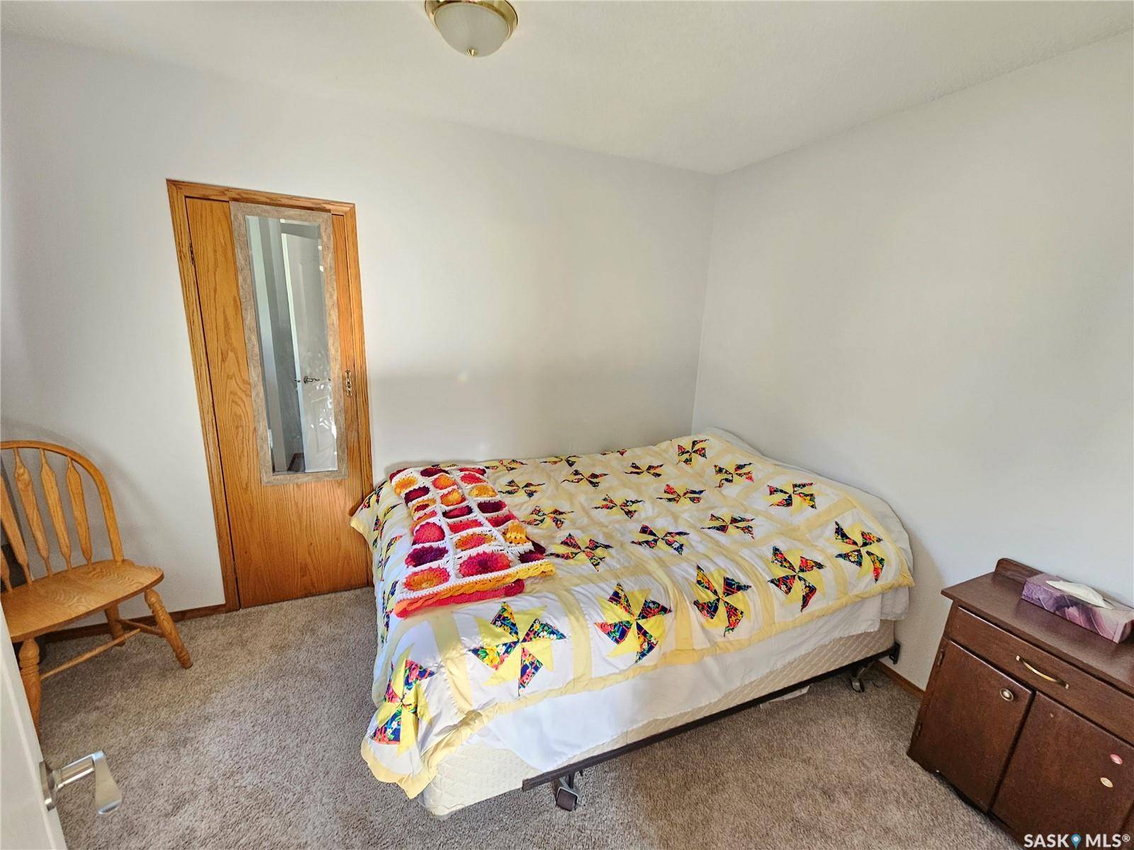 Moose Jaw, SK S6H 5J6,823 Duffield STREET W