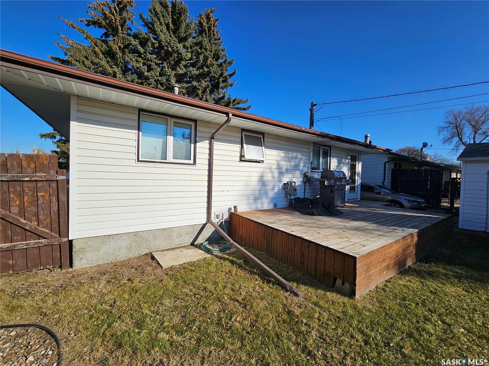 Unity, SK S0K 4L0,340 4th AVENUE W