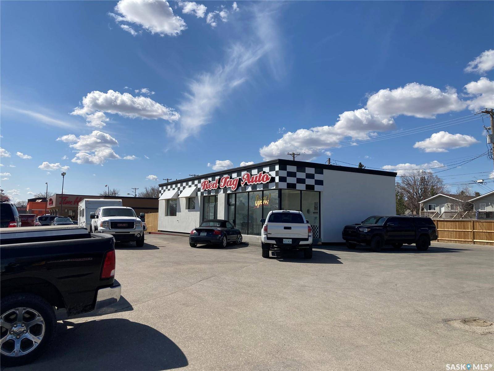 1633 Idylwyld DRIVE N, Saskatoon, SK S7L 1B2