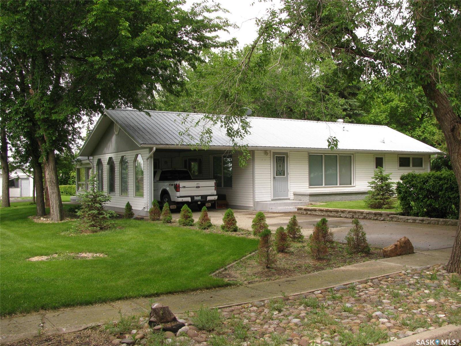 30-31 Main STREET N, Willow Bunch Rm No. 42, SK S0H 3T0