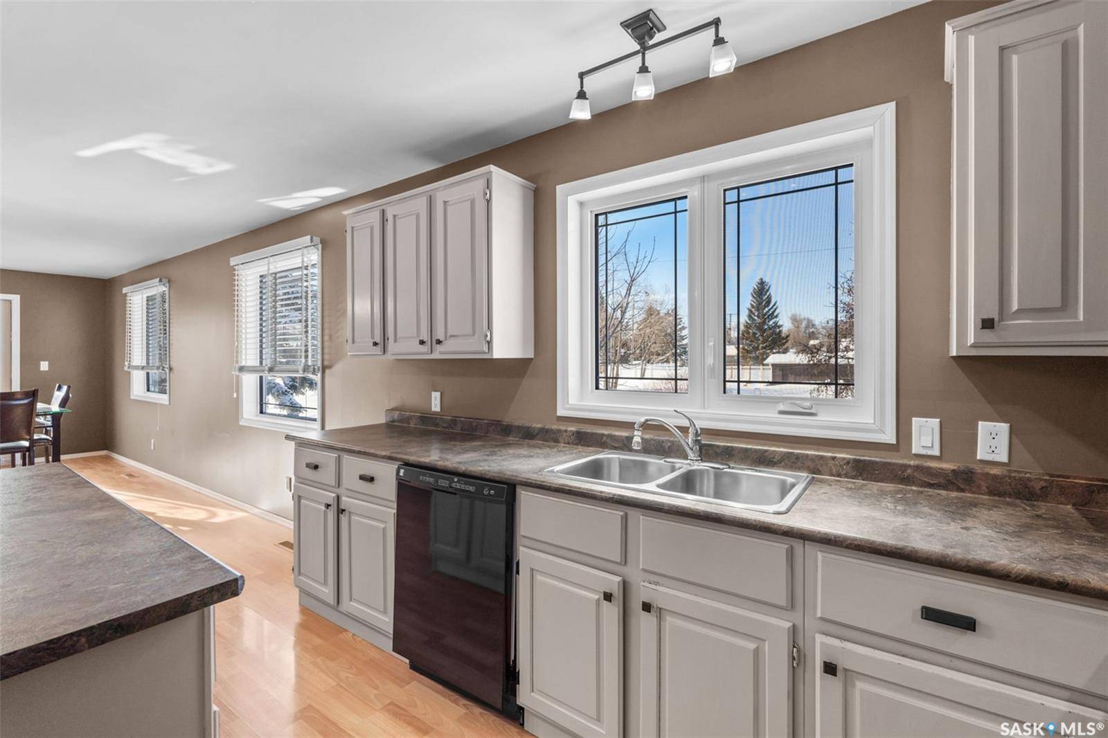 Watrous, SK S0K 4T0,109 5th AVENUE W