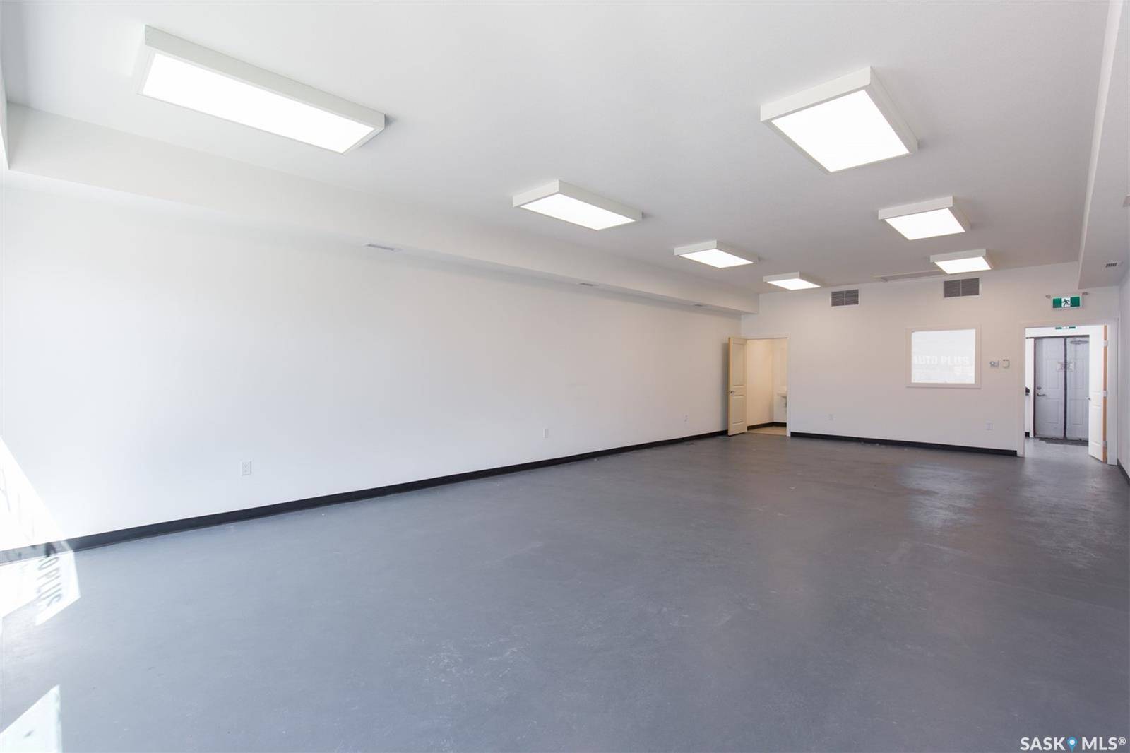 Moose Jaw, SK S6H 1S7,256 High STREET W