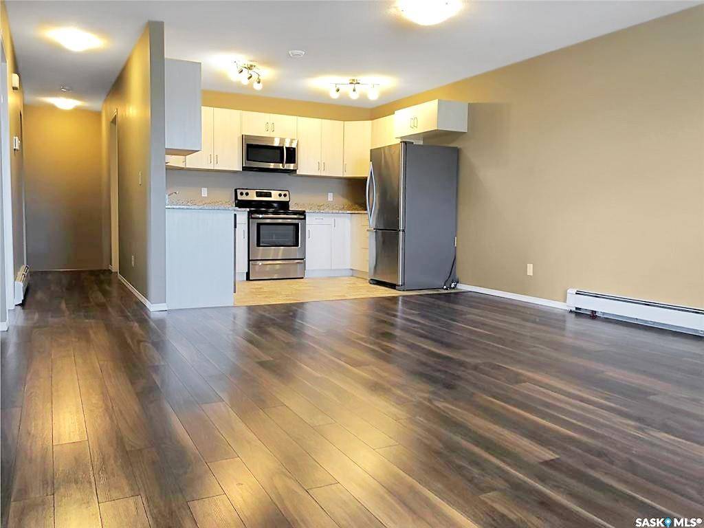 Swift Current, SK S9H 5P1,825 Gladstone STREET #3 & 4
