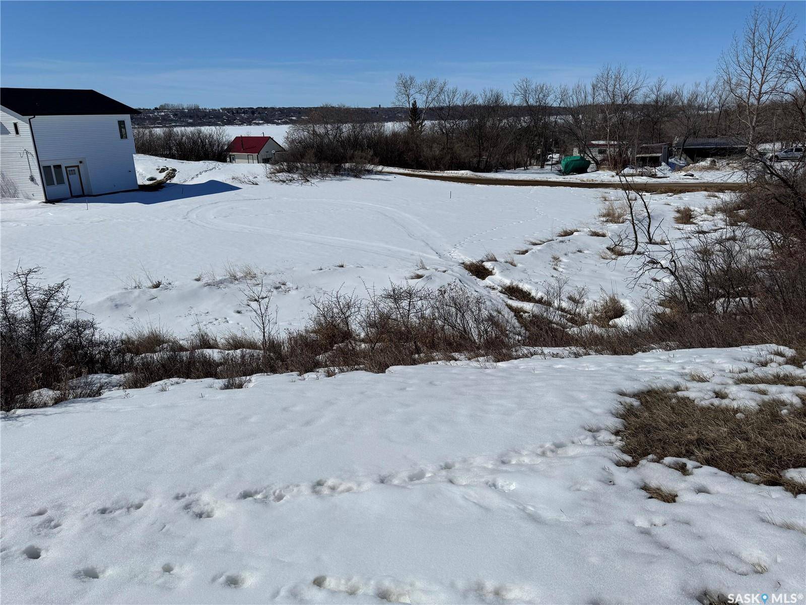 Saskatchewan Beach, SK S0G 4L0,417 Hillcrest AVENUE