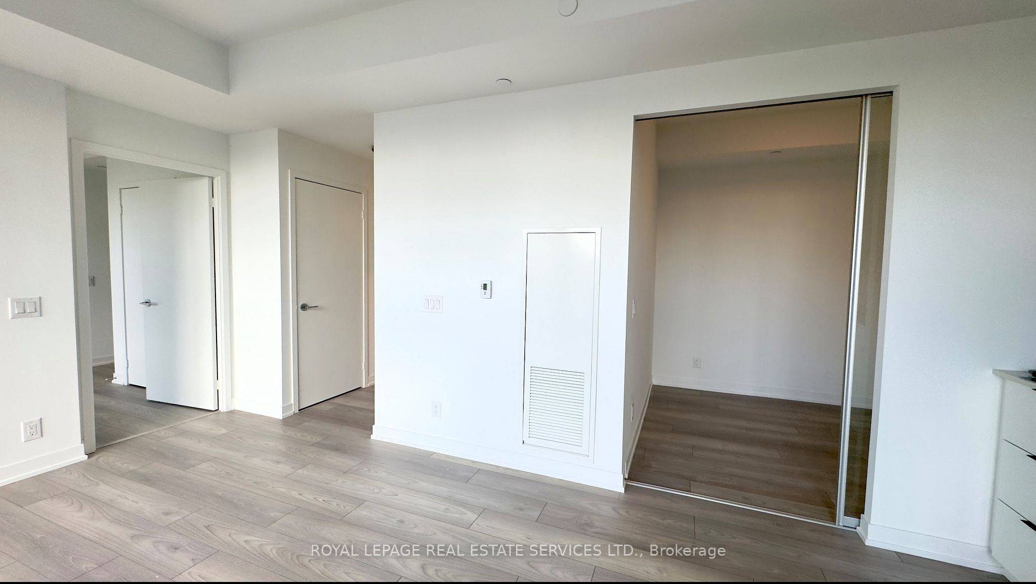 Toronto W01, ON M6K 1Z7,285 DUFFERIN ST #602