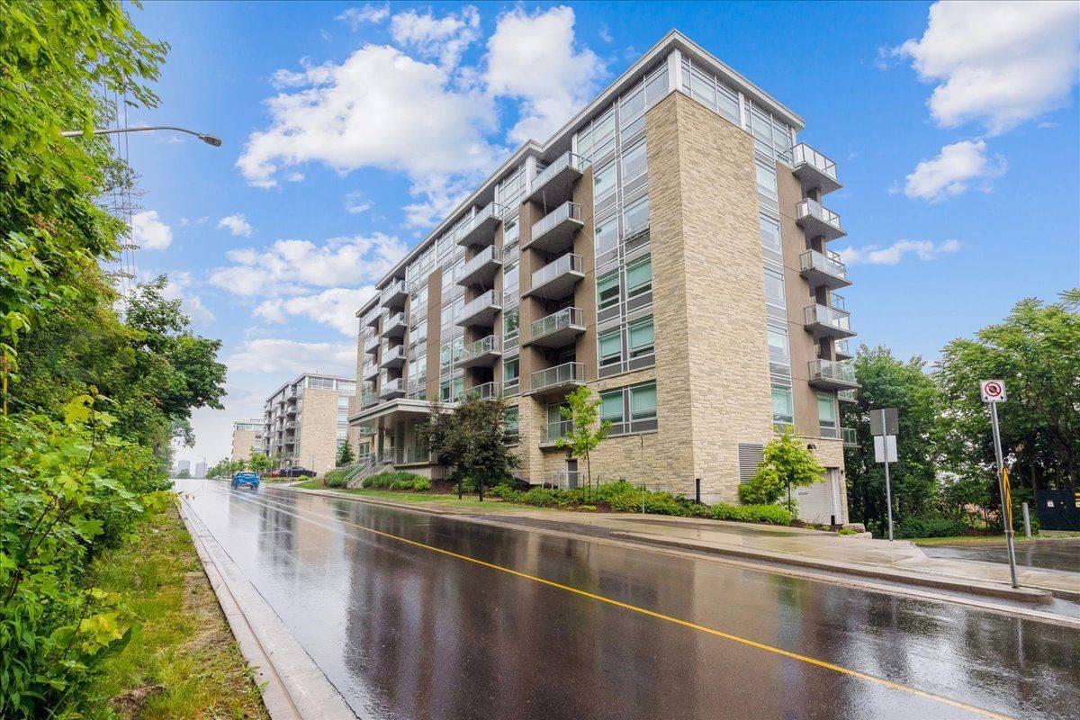 479 Charlton AVE E #402, Hamilton, ON L8N 0B4
