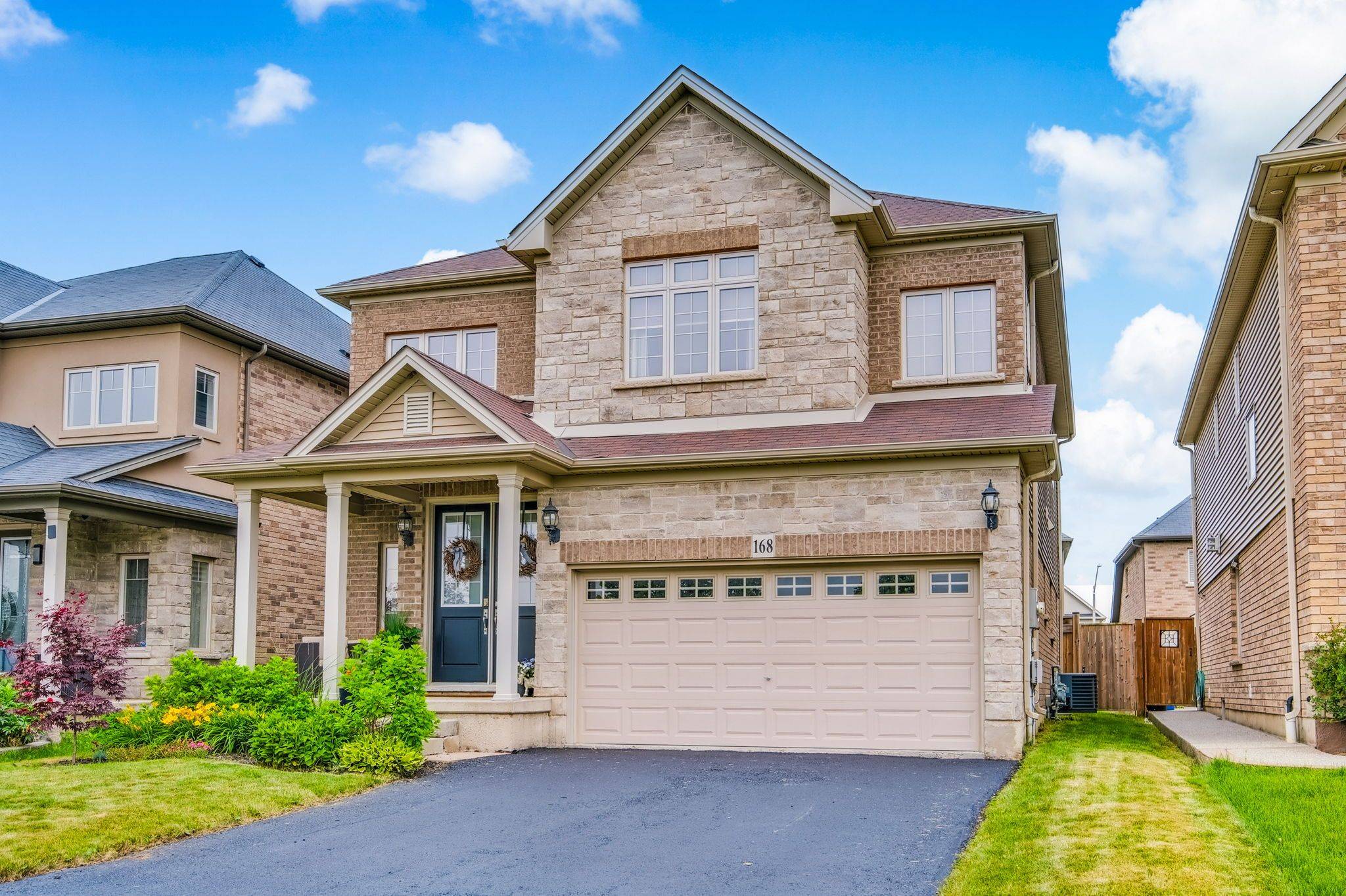 168 BOOKJANS DR, Hamilton, ON L9G 0B7