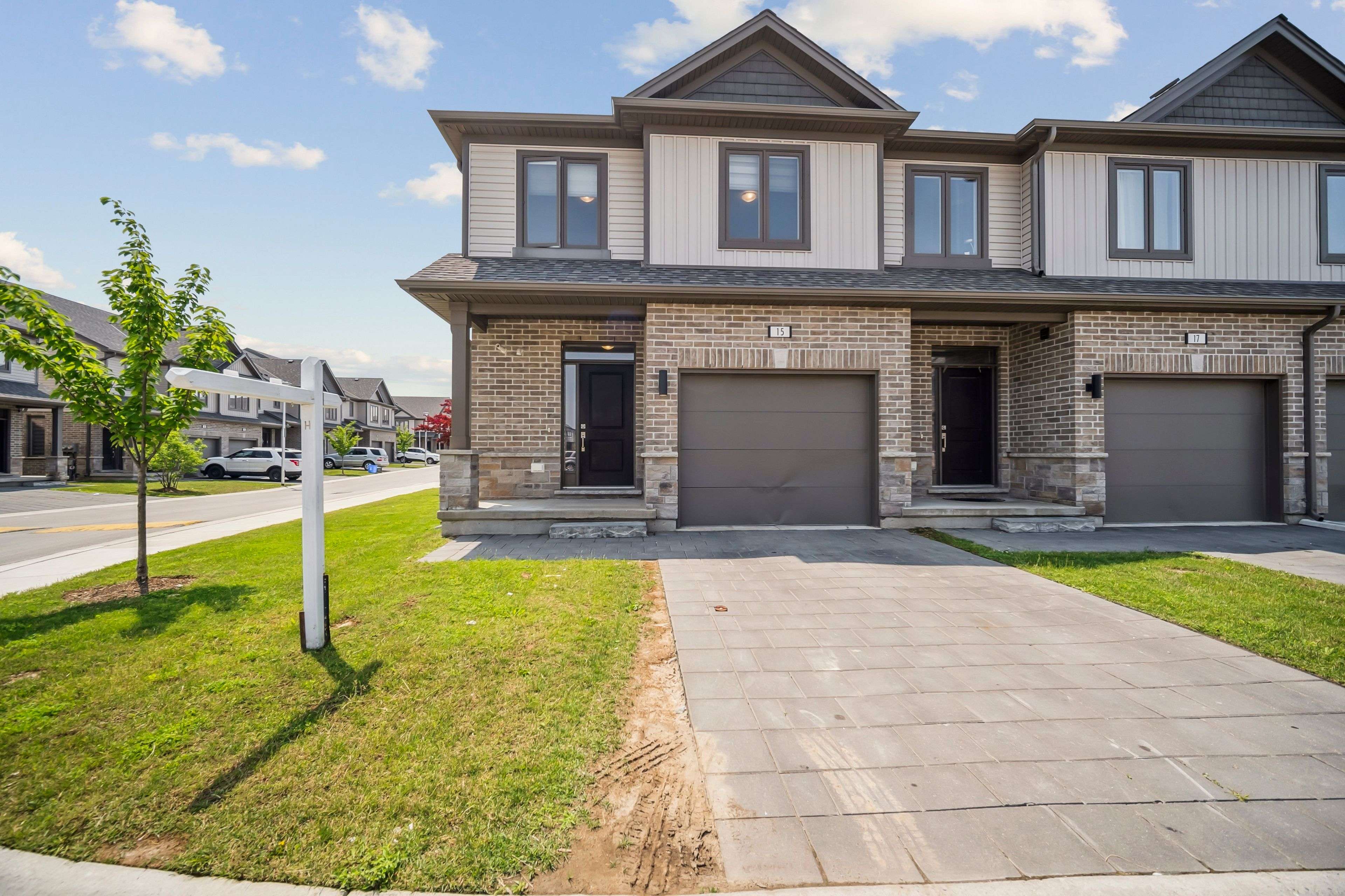 745 Chelton RD #15, London South, ON N6M 0J1
