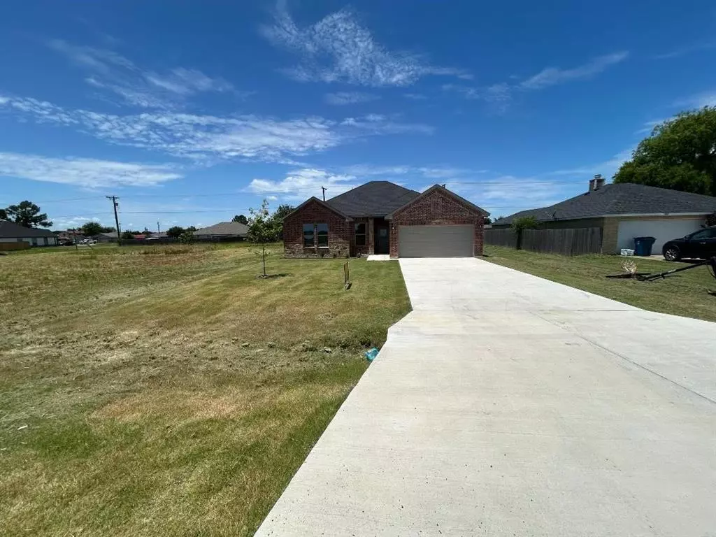 Gun Barrel City, TX 75156,905 Harbor Point Road