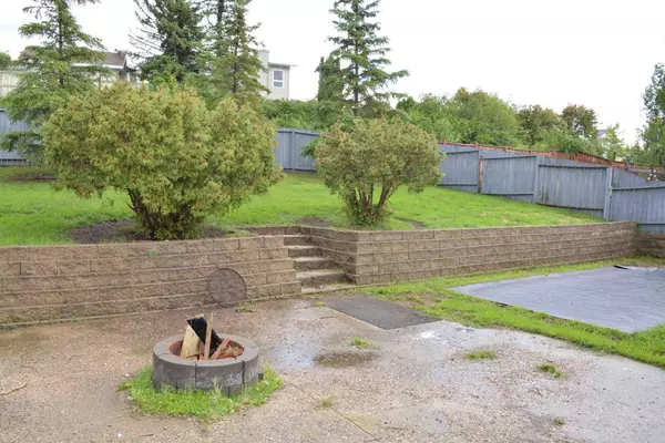 Peace River, AB T8S1B4,7017 99 ST