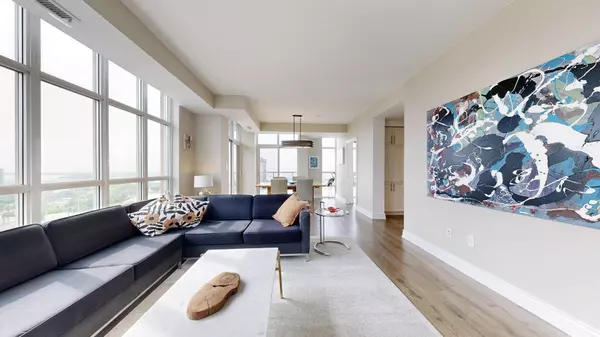 Toronto C01, ON M6K 3R3,75 East Liberty ST #2203