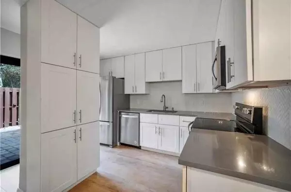 Jupiter, FL 33458,825 Center St #26A