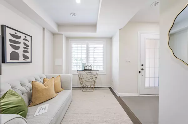 Markham, ON L6C 0Z2,32 Cafaro LN