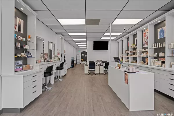 Prince Albert, SK S6V 7R2,2901 2nd AVENUE W #5