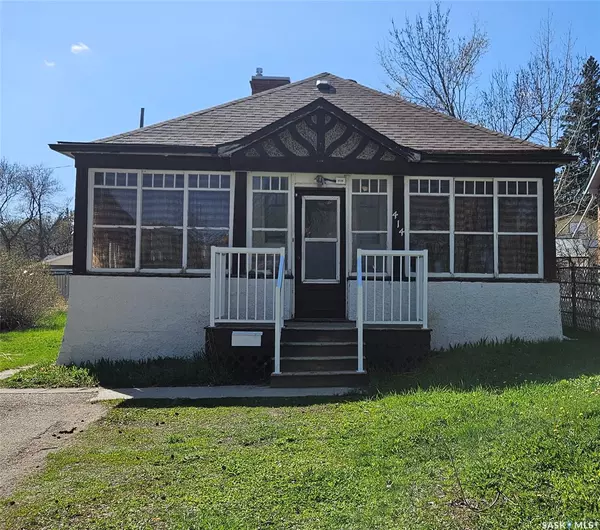 414 2nd AVENUE NW, Swift Current, SK S9H 0P3