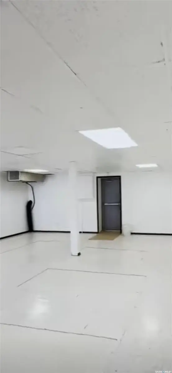 221 20th STREET W, Saskatoon, SK S7M 0W8