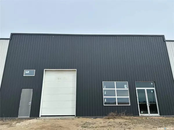 213 Service ROAD W #2&3, Langham, SK S0K 2L0