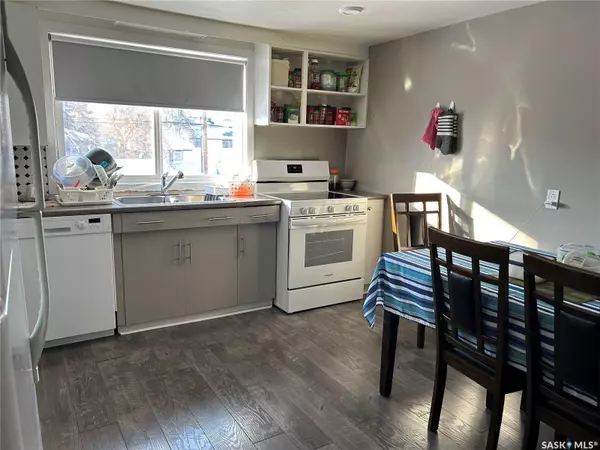 Moose Jaw, SK S6H 3V9,1236 Henleaze AVENUE