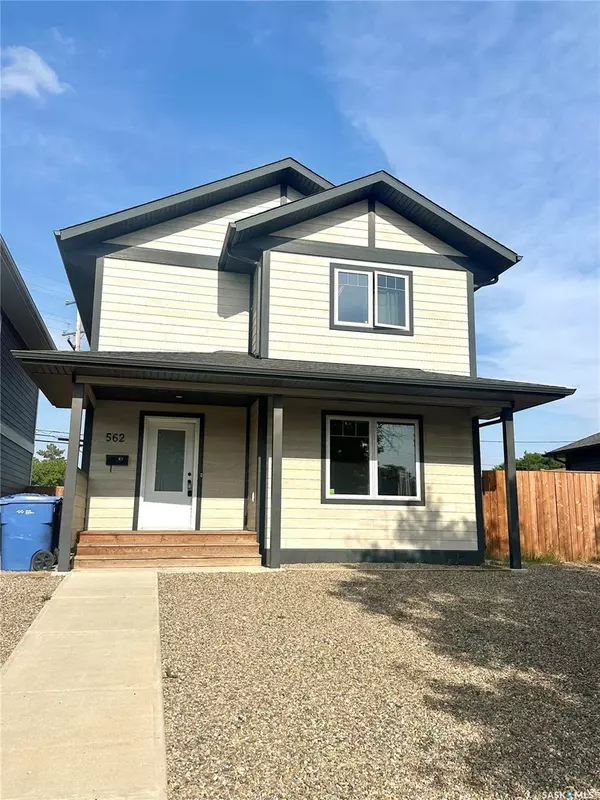 562 105th STREET, North Battleford, SK S9A 1R7