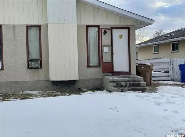 137 Thomson AVENUE, Regina, SK S4N 5L2