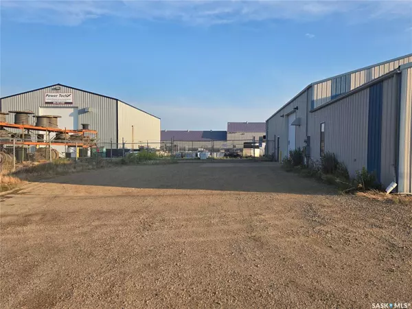 Estevan, SK S4A 2A4,64 Devonian STREET