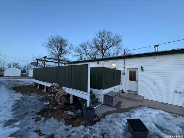 Carnduff, SK S0C 0S0,102 3rd STREET E