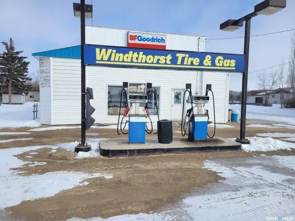 122 Railway AVENUE, Windthorst, SK S0G 5G0