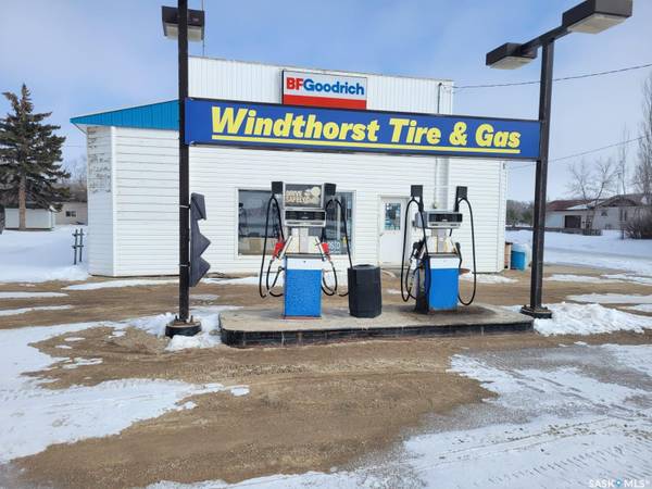 122 Railway AVENUE, Windthorst, SK S0G 5G0