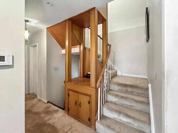 Oakville, ON L6L 2J9,1203 Willowbrook DR