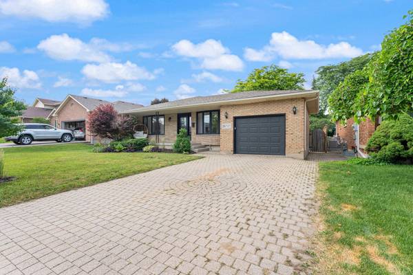 26 Belaire RD, Brantford, ON N3R 6Z3