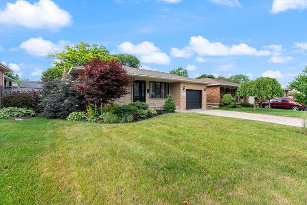 26 Belaire RD, Brantford, ON N3R 6Z3