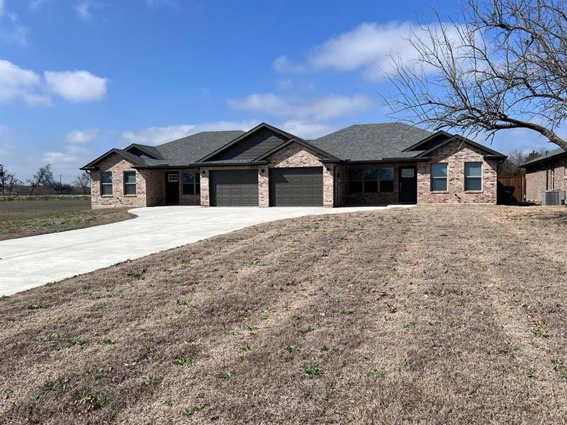 635 Friendship Road, Sherman, TX 75092