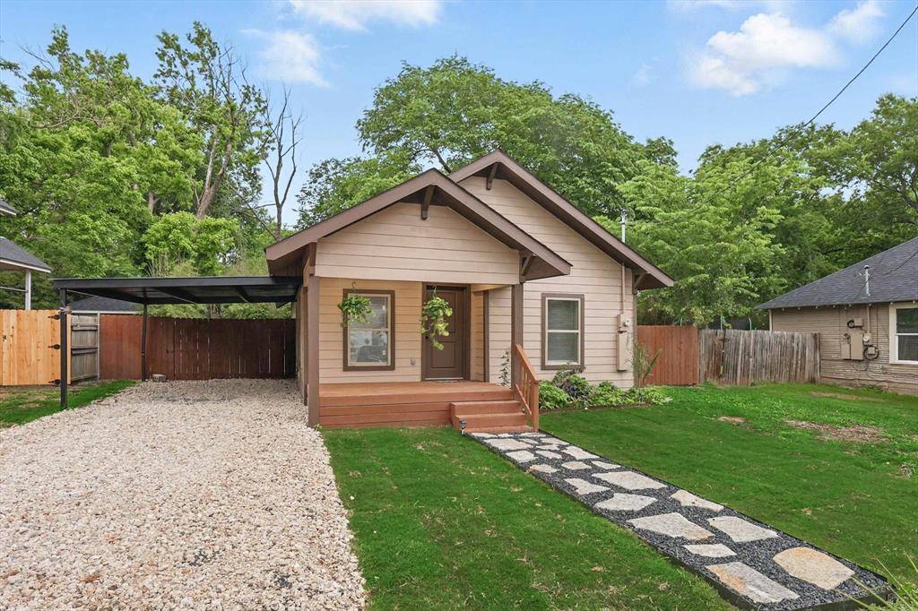 217 N Hawkins Street, Waxahachie, TX 75165