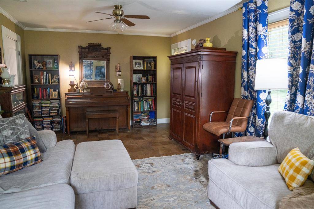 Logansport, LA 71049,705 Price Street