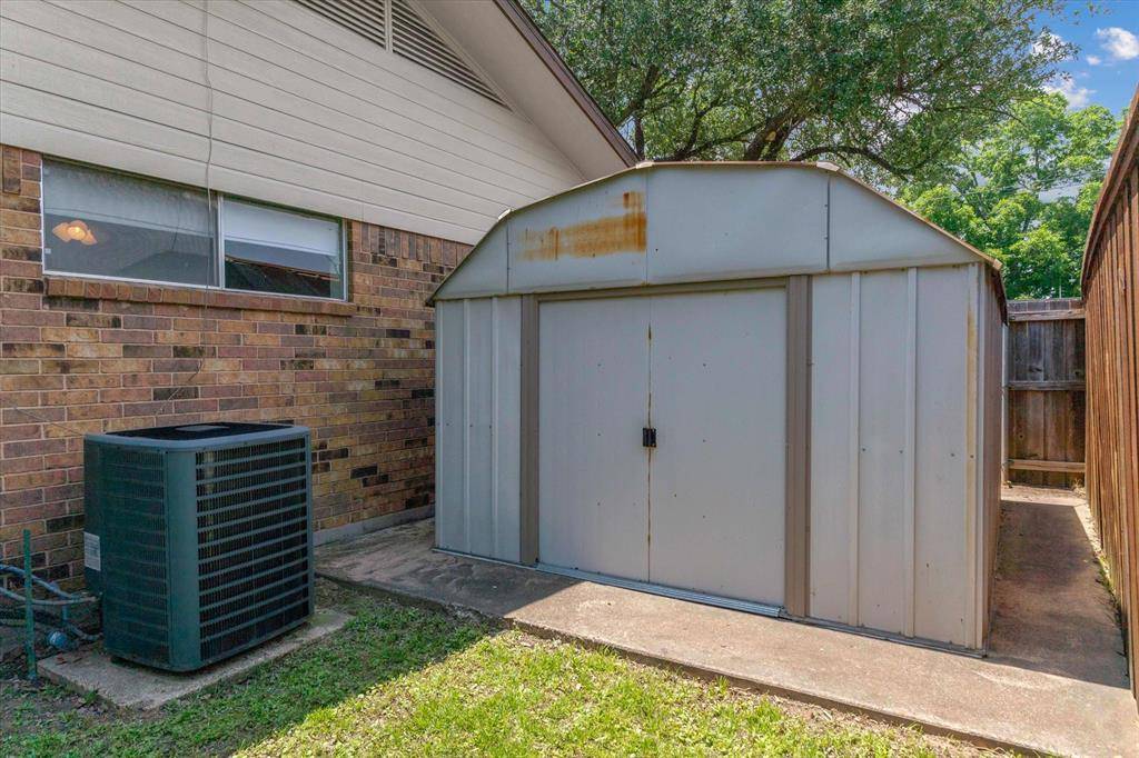 Edgewood, TX 75117,302 Erwin Street
