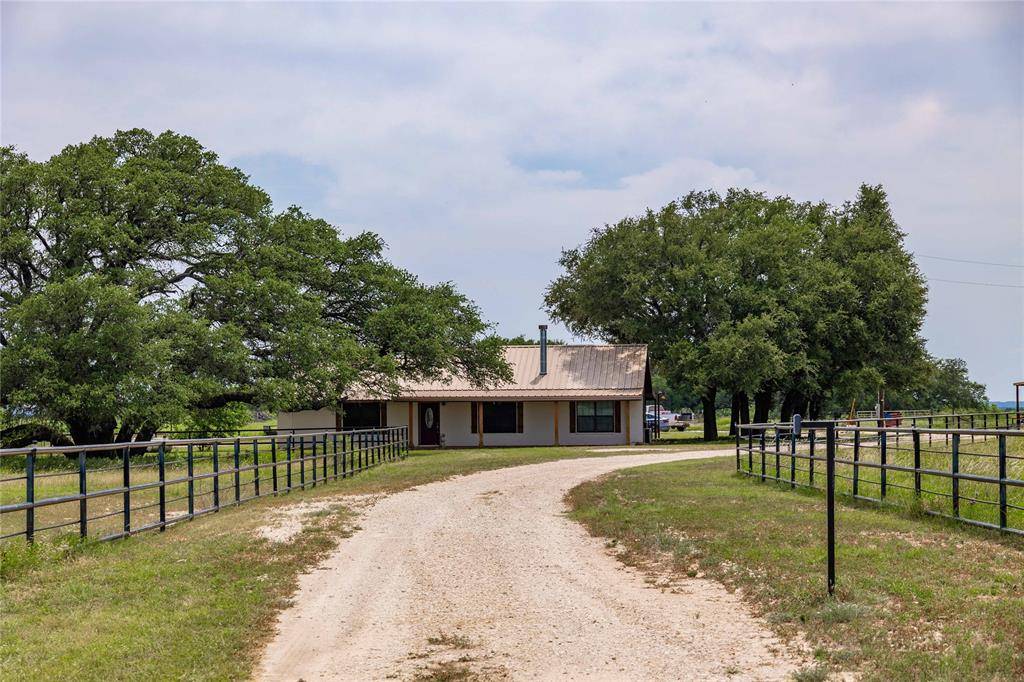 Mullin, TX 76864,1183 US Highway 84 Highway W