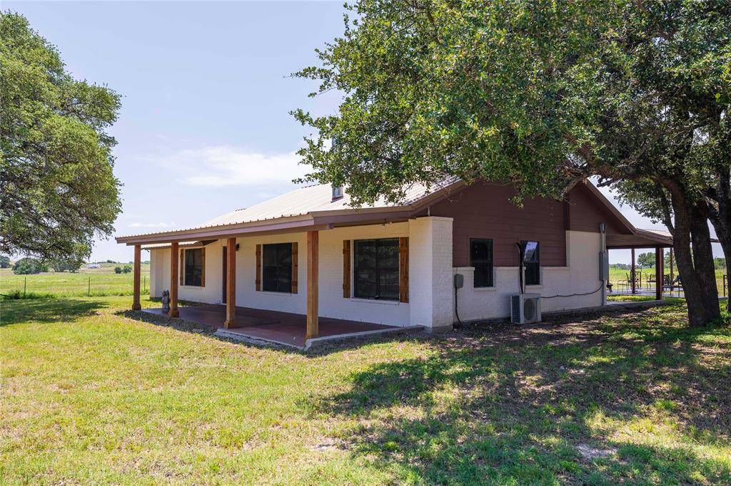 Mullin, TX 76864,1183 US Highway 84 Highway W